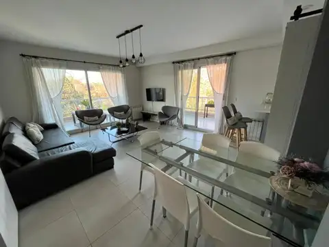 Departamento 3 ambientes con 2 baños
