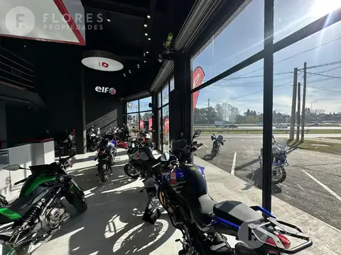 Flores Prop. Vende Local con Renta en Complejo Comercial Vincere - Pilar - Colectora - Km 53