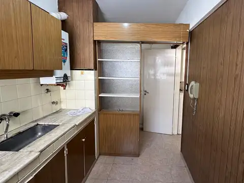 Departamento en Alquiler en Abasto, $ 350.000