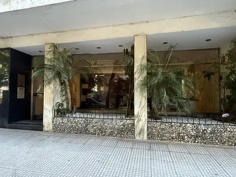 Venta Palermo 4 ambientes. Balcón y Patio.
