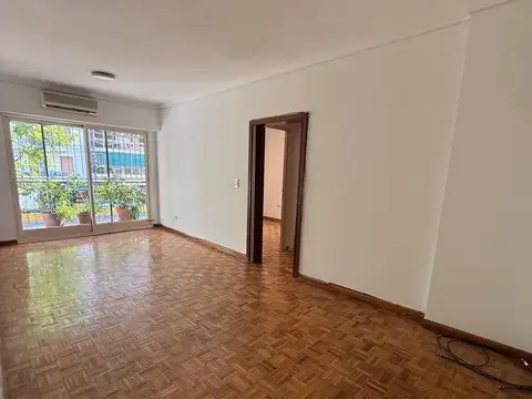 Venta Palermo 4 ambientes. Balcón y Patio.