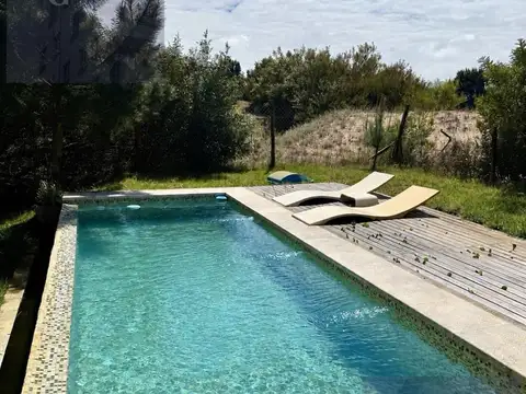 Casa 5 ambientes con 4 baños