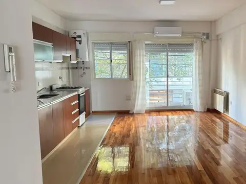 Jose Bonifacio 2200, Piso 1