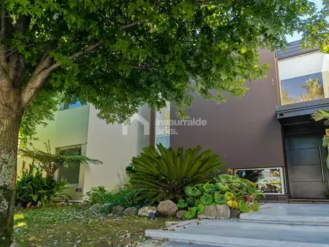 Santa Catalina, Villanueva 100