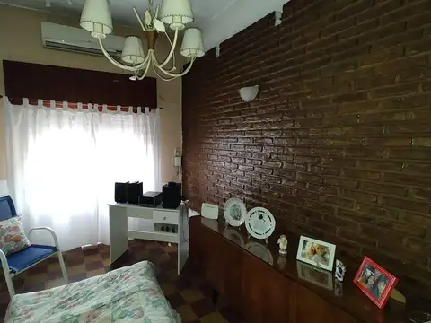 Casa en Venta en Turdera, USD 94.000