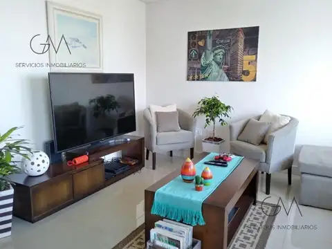 Departamento 4 ambientes con 3 baños