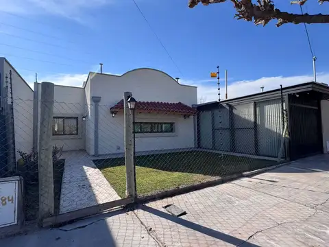 CASA 3 AMBIENTES EN VENTA EN LOS CORRALITOS