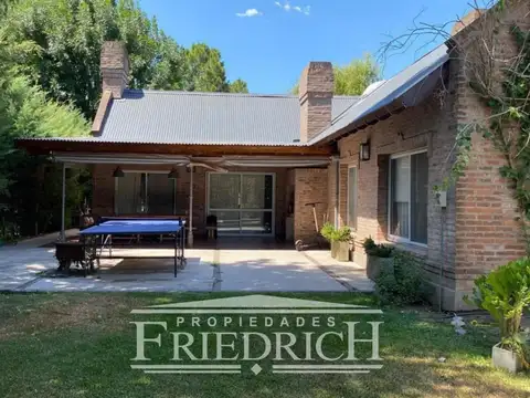 Casa en Alquiler de 3 dormitorios