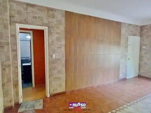 Depto Tipo Casa 3 ambientes con 2 baños
