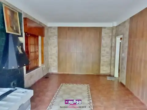 Depto Tipo Casa en Venta en Villa Luzuriaga, USD 170.000