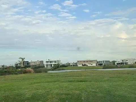 Nev. Lote Interno En El Naudir Aguas Privadas