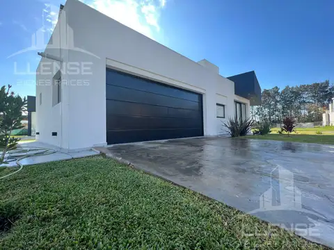 Casa en Alquiler en Hudson Park, USD 1.800