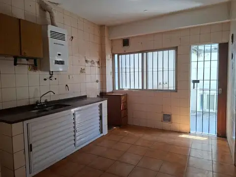 Depto Tipo Casa 3 ambientes con 1 baño