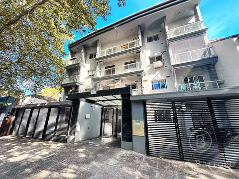 Pedernera al 255 2do Piso al frente