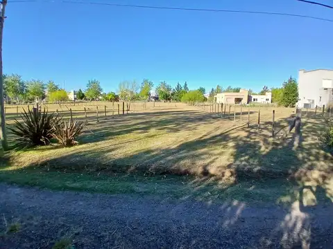 Venta oportunidad lote con ubicación privilegiada, en Domselaar Chico