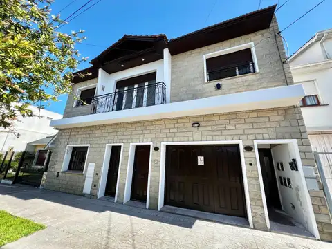 PH de tres ambientes al frente con patio y cochera, José Hernández 200, Villa Lourdes