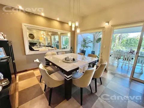 Casa 5 ambientes con 2 baños