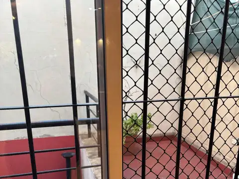 Depto Tipo Casa en Alquiler de 3 ambientes