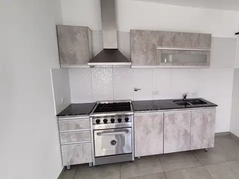 Avenida Manuel Belgrano 3800, Piso 1