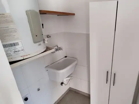 Depto Tipo Casa en Alquiler en Sarandí, $ 600.000