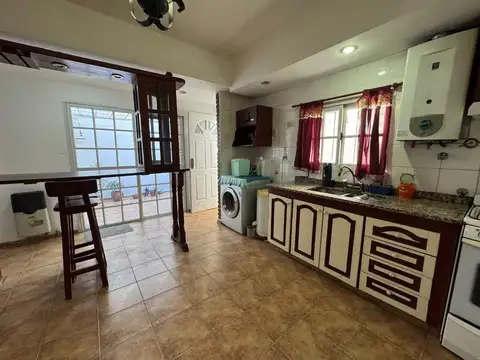 Depto Tipo Casa en Venta de 4 ambientes