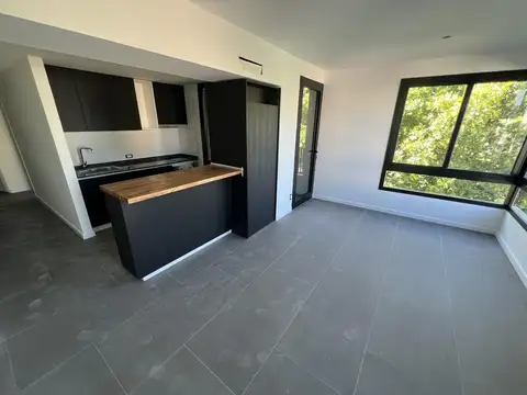 Edificio Sarandi - Exc. depto 2 amplios c/ balcón - 50.38m2