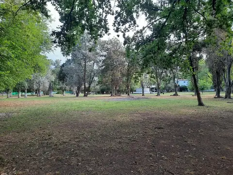 QUINTA EN FRANCISCO ALVAREZ DE 12.800 METROS , PERMUTA