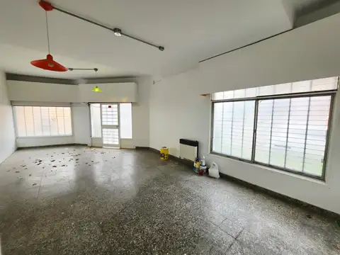Libertad al 4600