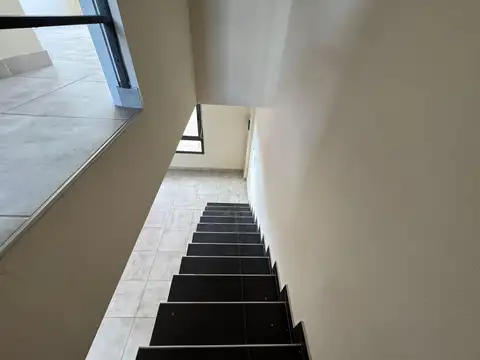 COCUCCI INMOBILIARIA vende excelente ph en Barrio privado Vista Pueblo