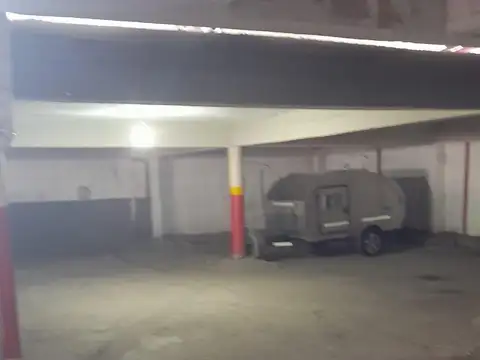 Cochera en Venta con acceso Ascensor