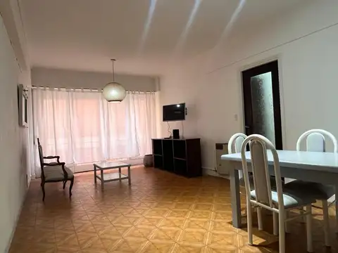 Venta Amplio 3 Ambientes con Dependencia y 2 Baños
