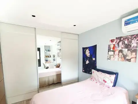 Casa 5 ambientes con 4 baños
