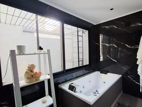 HERMOSA CASA A ESTRENAR