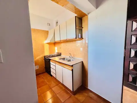Depto Tipo Casa en Alquiler de 3 ambientes