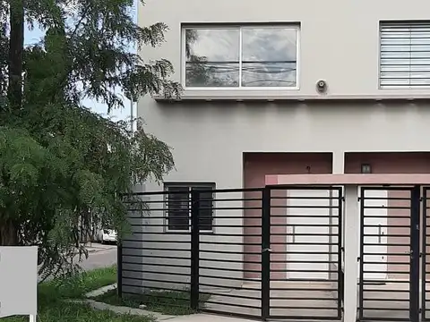 Departamento Duplex 3 Ambientes En Venta - Ituzaingó Norte