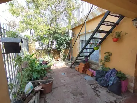 Pasaje Junín al 1300