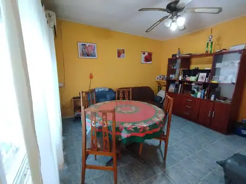 Depto Tipo Casa en Venta en Jose Leon Suarez, USD 45.000