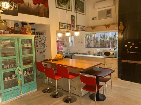 Casa 6 ambientes con 3 baños