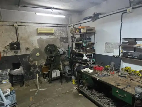 Casa 2 ambientes con 1 baño