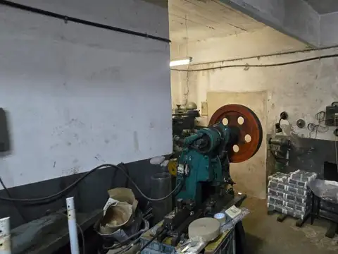 Casa 2 ambientes con 1 baño