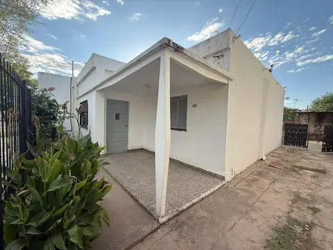 CASA AMERICANA APTA CREDITO A LA VENTA EN DERQUI