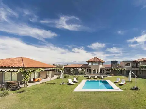 Hotel en Vistalba