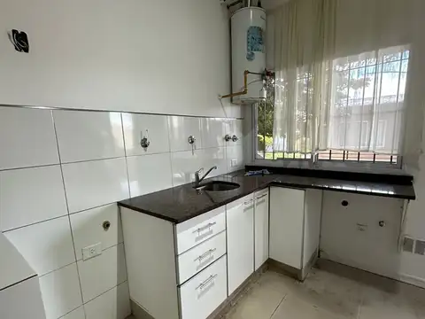 Depto Tipo Casa en Alquiler de 1 dormitorio