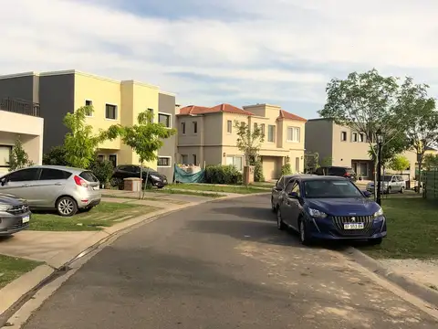 Leandro Niceforo Alem 3300