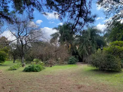 Casa de 4 dormitorios a 50 metros de Ruta 1