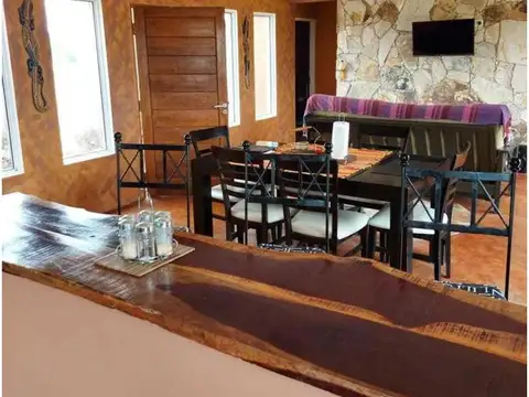 Casa 3 ambientes con 2 baños