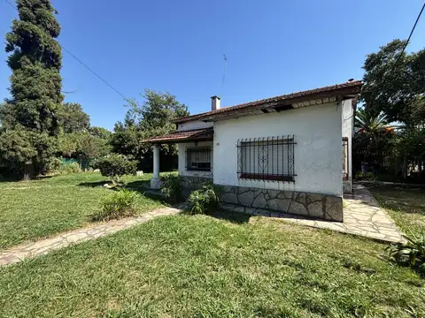Lote 746 m² con edificación sobre av. Lacaze, ideal inversión!