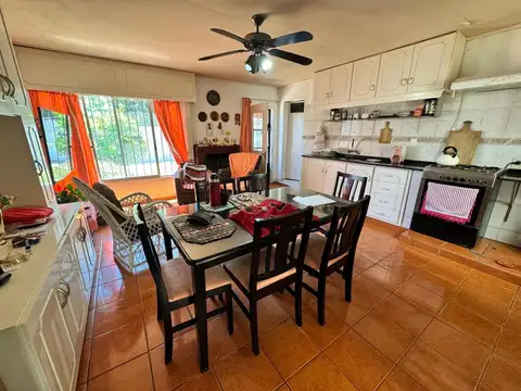 Venta Casa 3 Dormitorios en Pérez Castellanos