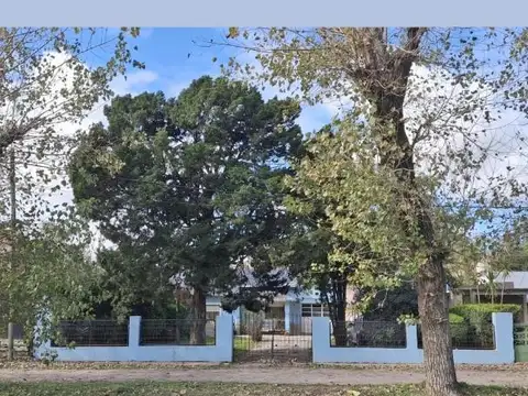 Casa Quinta con Piscina sobre Amplio Lote | SPEGAZZINI