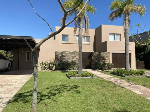 Casa en venta - Albanueva - Tigre